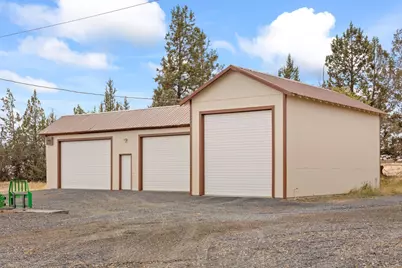 21115 Young Avenue, Bend, OR 97703 - Photo 43