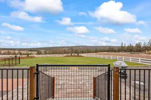 21115 Young Ave, Bend, OR 97703 - Photo 33