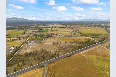 21115 Young Avenue, Bend, OR 97703 - Photo 49