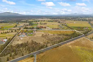 21115 Young Ave, Bend, OR 97703 - Photo 49