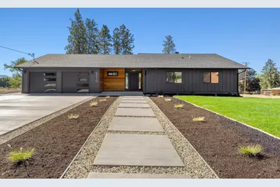 6010 Shasta Way, Klamath Falls, OR 97603 - Photo 1