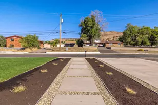 6010 Shasta Way, Klamath Falls, OR 97603 - Photo 5