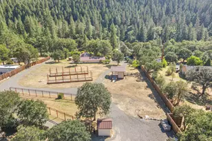 4456 Hwy 238, Jacksonville, OR 97530 - Photo 59