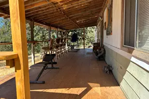 1652 China Gulch Rd, Jacksonville, OR 97530 - Photo 9