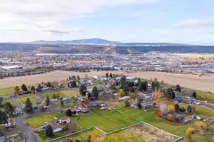 627 NW Martingale Rd, Prineville, OR 97754 - Photo 49