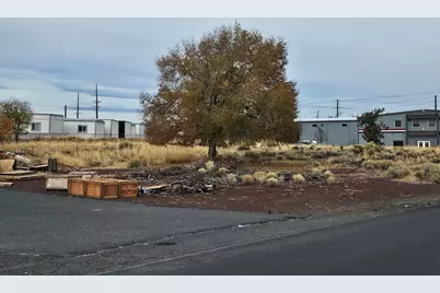 1001 SW 1st Street, Redmond, OR 97756 - Photo 7