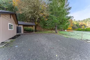 8882 Williams Hwy, Grants Pass, OR 97527 - Photo 29