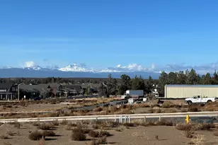 3954 SW 39th St, Redmond, OR 97756 - Photo 3