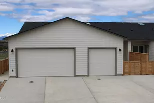 3954 SW 39th St, Redmond, OR 97756 - Photo 9