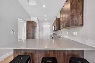 3954 SW 39th St, Redmond, OR 97756 - Photo 9