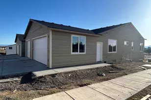 3954 SW 39th St, Redmond, OR 97756 - Photo 7