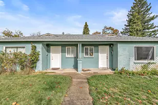 1048 W 13th St, Medford, OR 97501 - Photo 1