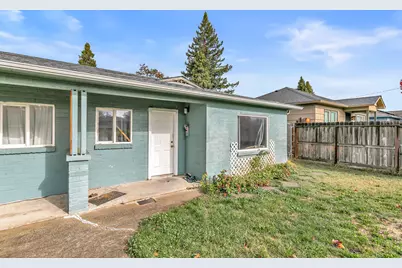 1048 W 13th Street, Medford, OR 97501 - Photo 13