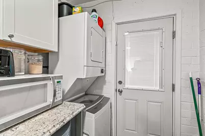 1048 W 13th Street, Medford, OR 97501 - Photo 11