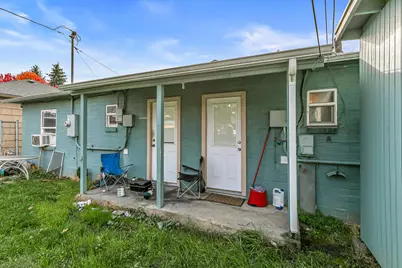 1048 W 13th Street, Medford, OR 97501 - Photo 21