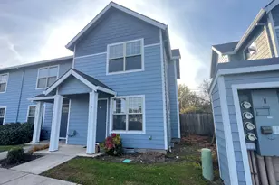 450 Midway Rd, Medford, OR 97501 - Photo 3