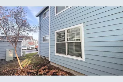 450 Midway Road #5, Medford, OR 97501 - Photo 5