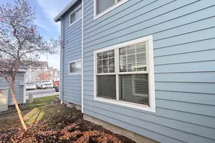 450 Midway Rd, Medford, OR 97501 - Photo 5