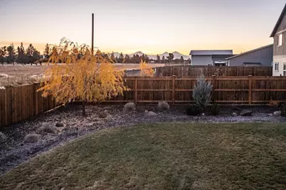 4778 SW Zenith Avenue, Redmond, OR 97756 - Photo 35