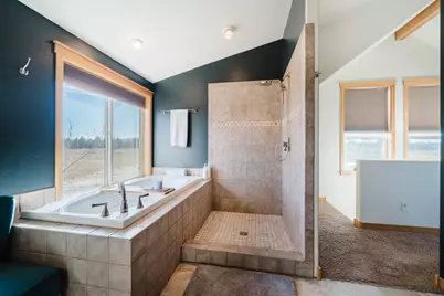24605 Dodds Road, Bend, OR 97701 - Photo 17