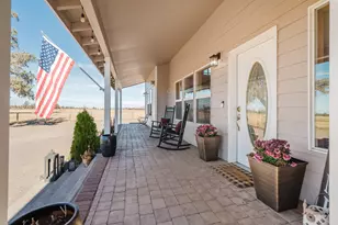 24605 Dodds Rd, Bend, OR 97701 - Photo 5