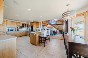 24605 Dodds Rd, Bend, OR 97701 - Photo 17
