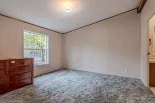 8951 E Evans Creek Rd, Rogue River, OR 97537 - Photo 9