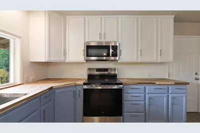 5015 Highway 227, Trail, OR 97541 - Photo 7