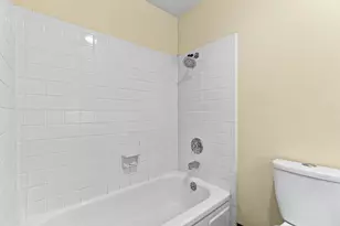 832 La Loma Dr, Medford, OR 97504 - Photo 17