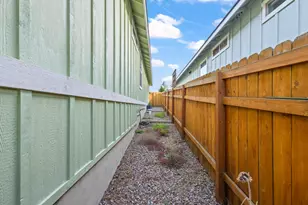 20298 Poe Sholes Dr, Bend, OR 97703 - Photo 23