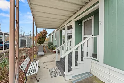 4729 S Pacific Highway #16, Phoenix, OR 97535 - Photo 5