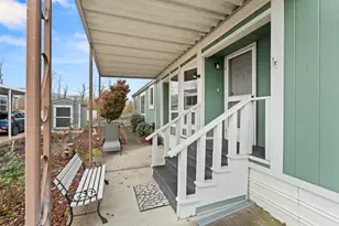 4729 S Pacific Hwy, Phoenix, OR 97535 - Photo 5