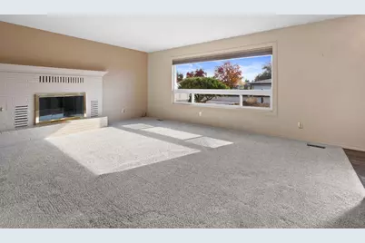 6245 Climax Avenue, Klamath Falls, OR 97603 - Photo 3