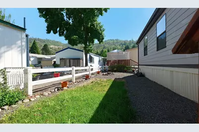 21 Brophy Way #UNIT 17, Shady Cove, OR 97539 - Photo 33