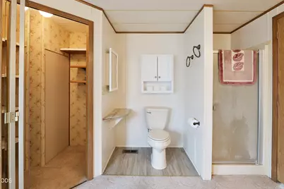 21 Brophy Way #UNIT 17, Shady Cove, OR 97539 - Photo 15