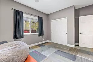 20577 NE Sierra Dr, Bend, OR 97701 - Photo 33