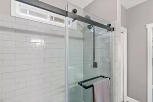 20577 NE Sierra Dr, Bend, OR 97701 - Photo 27