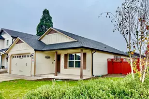 1627 S Columbus Ave, Medford, OR 97501 - Photo 3