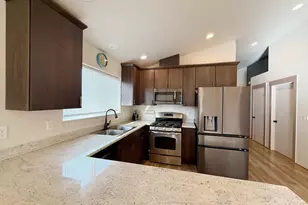 1627 S Columbus Ave, Medford, OR 97501 - Photo 7