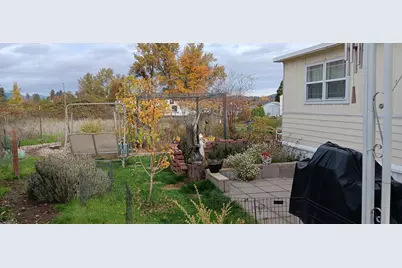 112 Briarwood Way, Grants Pass, OR 97526 - Photo 5