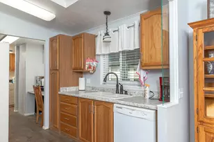 2372 Sequoia Ct, Grants Pass, OR 97527 - Photo 7