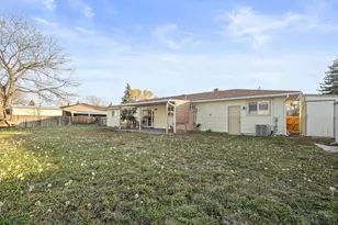 3909 Mazama Dr, Klamath Falls, OR 97603 - Photo 3