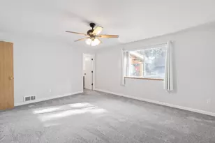 15711 Deedon Rd, La Pine, OR 97739 - Photo 17