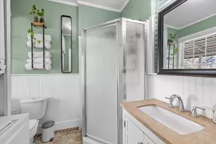 415 E C St, Jacksonville, OR 97530 - Photo 15