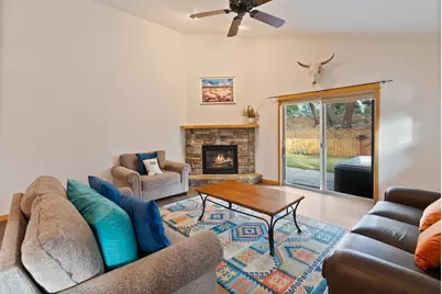 60808 SE Sawtooth Mountain Lane, Bend, OR 97702 - Photo 7
