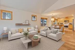 60808 SE Sawtooth Mountain Ln, Bend, OR 97702 - Photo 11