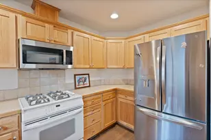 60808 SE Sawtooth Mountain Ln, Bend, OR 97702 - Photo 15