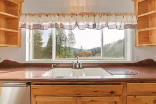 2150 Bridge Ln, Wolf Creek, OR 97497 - Photo 5