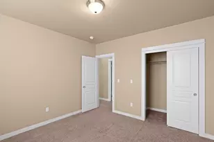 1467 S Spring St, Medford, OR 97504 - Photo 21