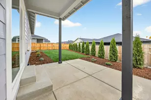 3735 Carlin Dr, Medford, OR 97504 - Photo 11